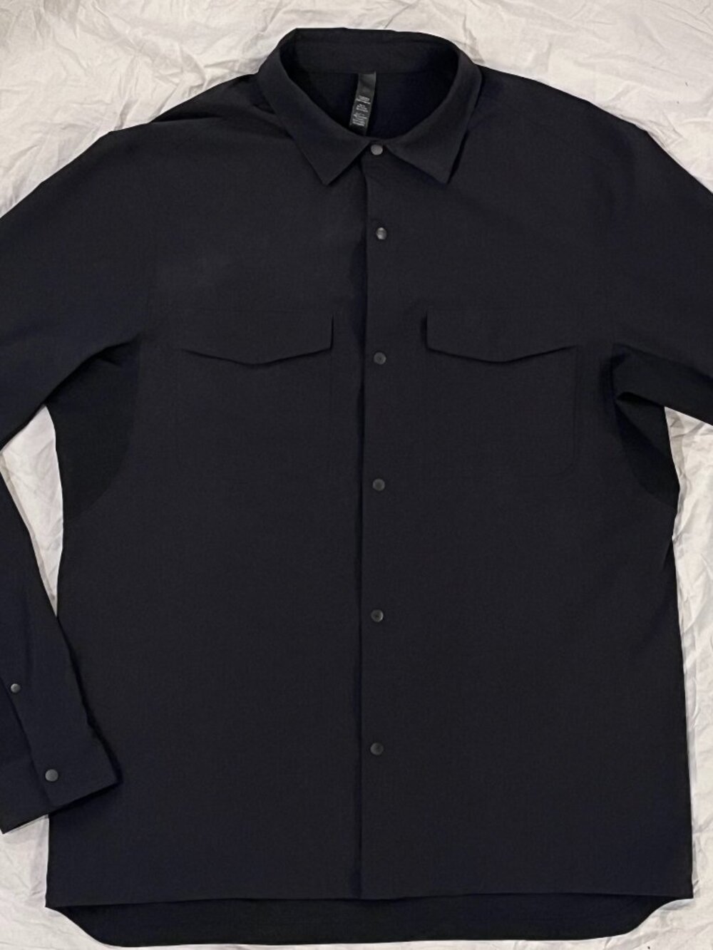 Lululemon Double Pocket Long Sleeve Overshirt Mens sz Large Black Mesh Shirt
